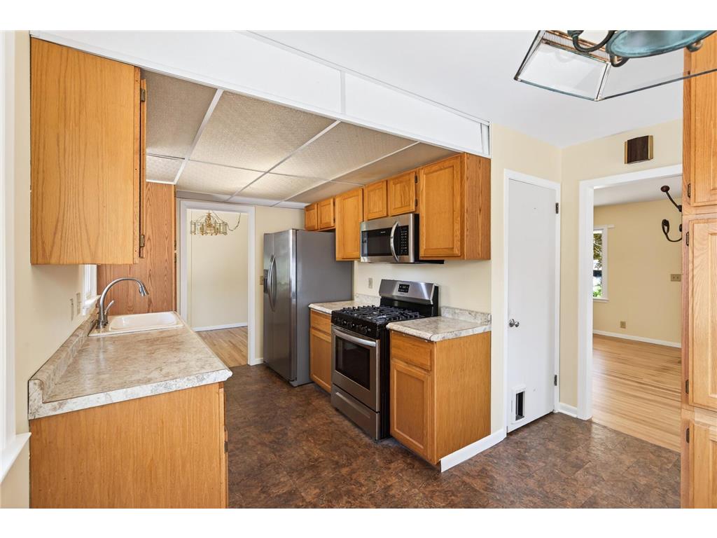 9032 Morgan Avenue S Bloomington MN 55431 7075161 image11