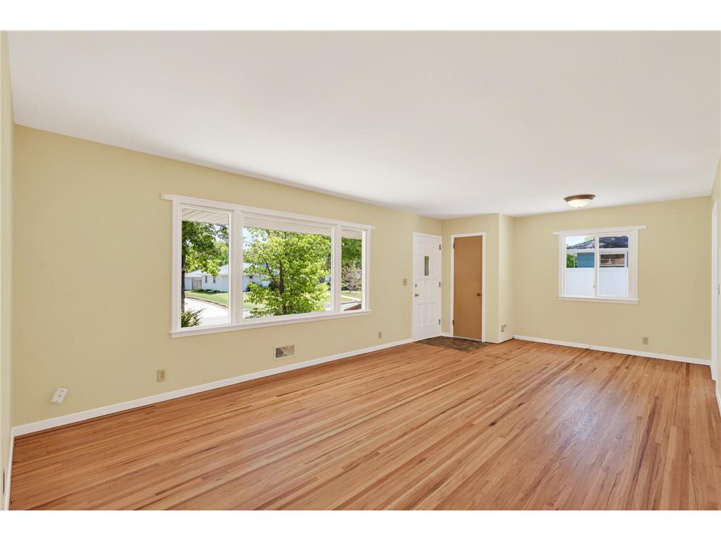 9032 Morgan Avenue S Bloomington MN 55431 7075161 image9