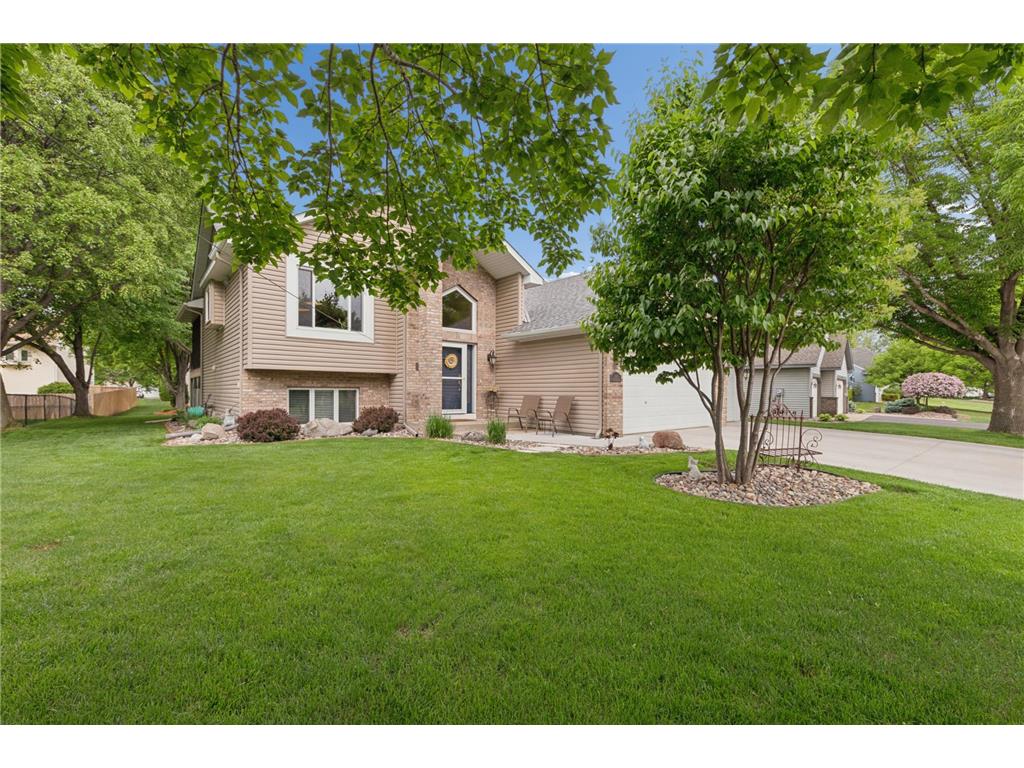 9039 Vickors Crossing Brooklyn Park MN 55443 7083091 image1