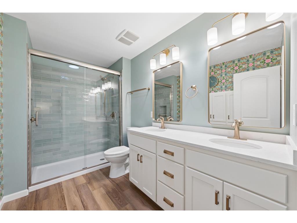 9039 Vickors Crossing Brooklyn Park MN 55443 7083091 image16