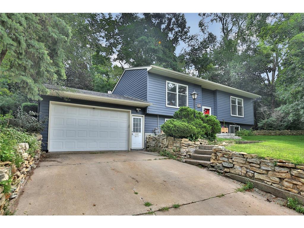 904 11th Street Hudson WI 54016 6598400 image1