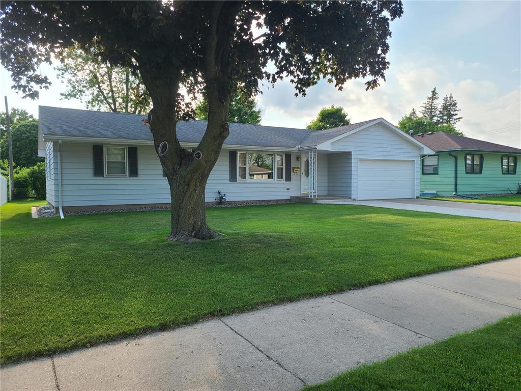 904 15th Street SW, Austin, MN 55912 MLS 6217822 Edina Realty