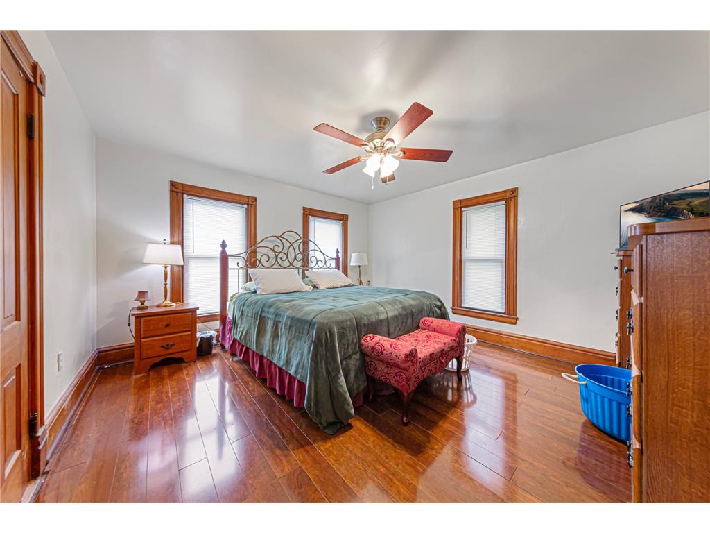904 Central Avenue N Faribault MN 55021 7101292 image16