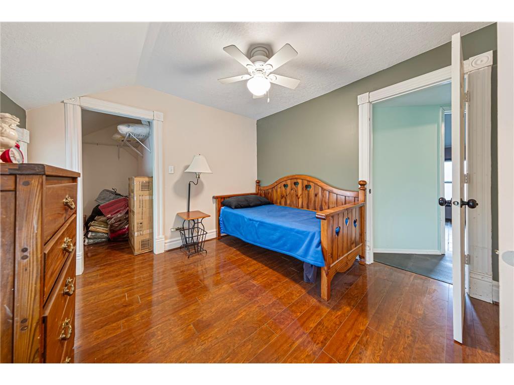 904 Central Avenue N Faribault MN 55021 7101292 image21