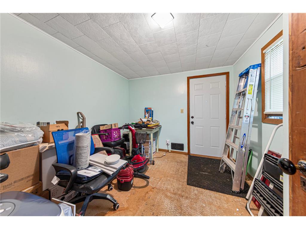 904 Central Avenue N Faribault MN 55021 7101292 image26