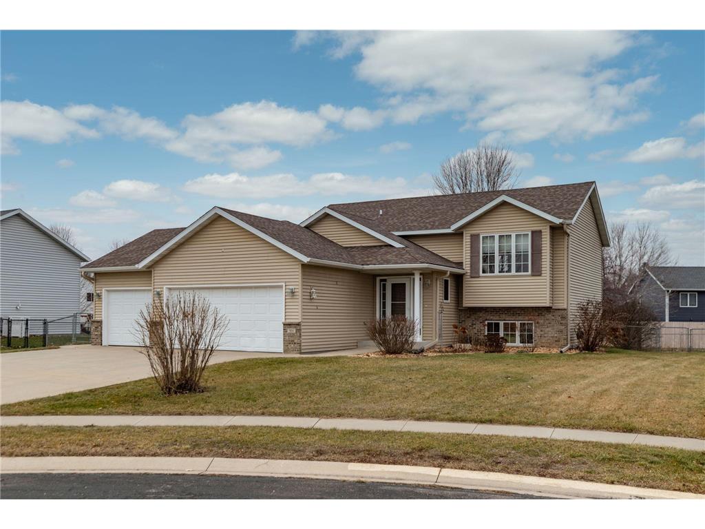 904 Dc Ct SE Pine Island MN 55963 6503074 image1