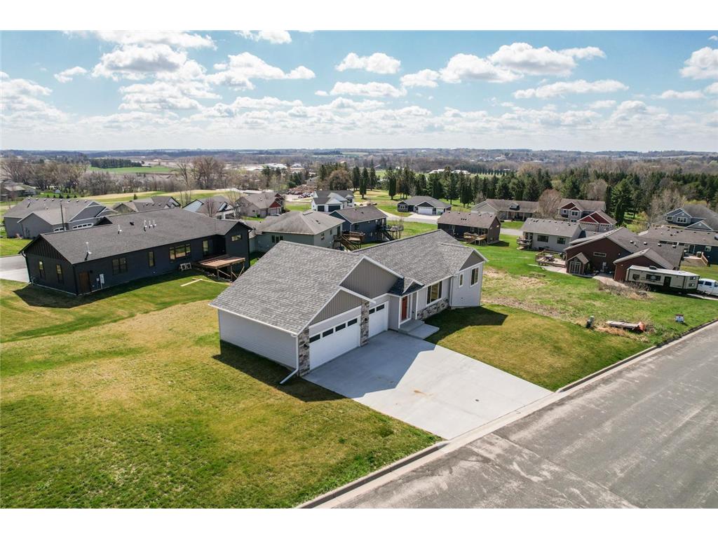 904 Golfview Avenue, Zumbrota, MN, 55992 MLS 6525056 Edina Realty