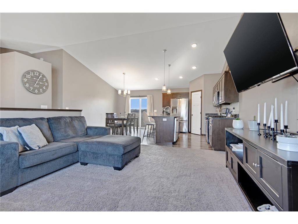904 Palm Circle Annandale MN 55302 7033120 image2