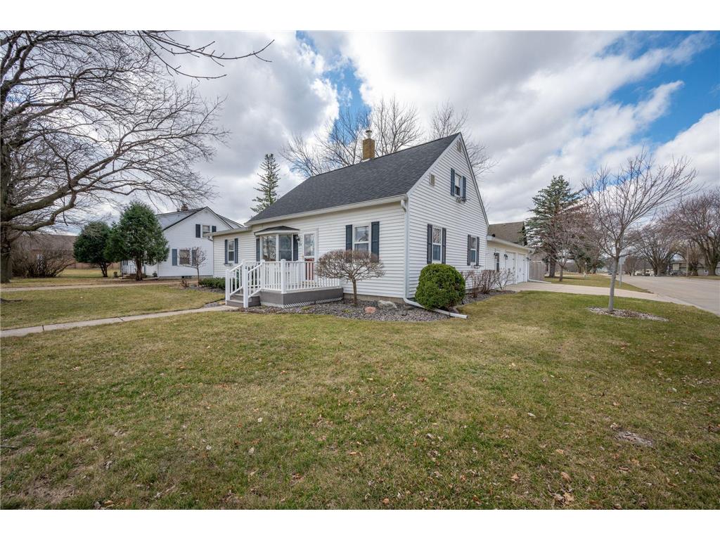 904 S Ramsey Street Blue Earth MN 56013 6502826 image1