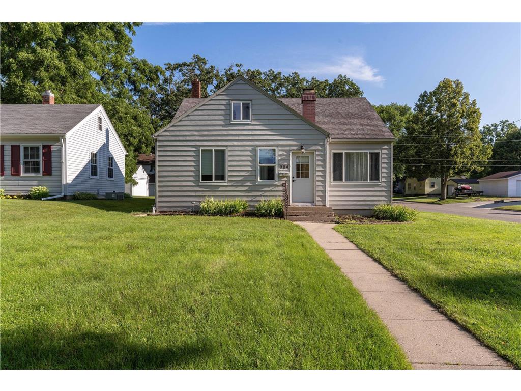 904 W Cavour Avenue Fergus Falls MN 56537 6575823 image1