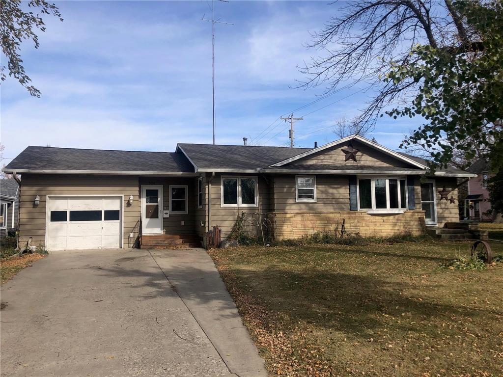 904 W Park Avenue, Olivia, MN, 56277 MLS 6274028 Edina Realty