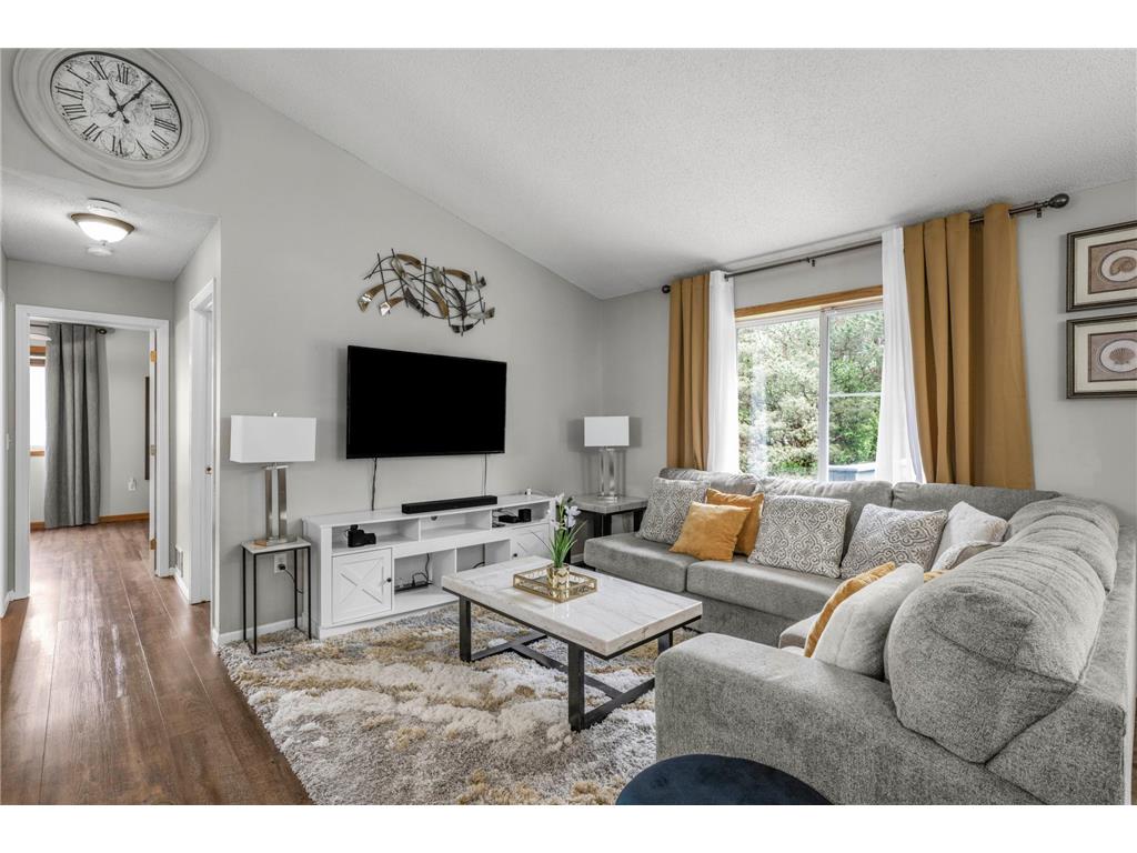 9043 Waconia Street NE Blaine MN 55449 7062596 image4