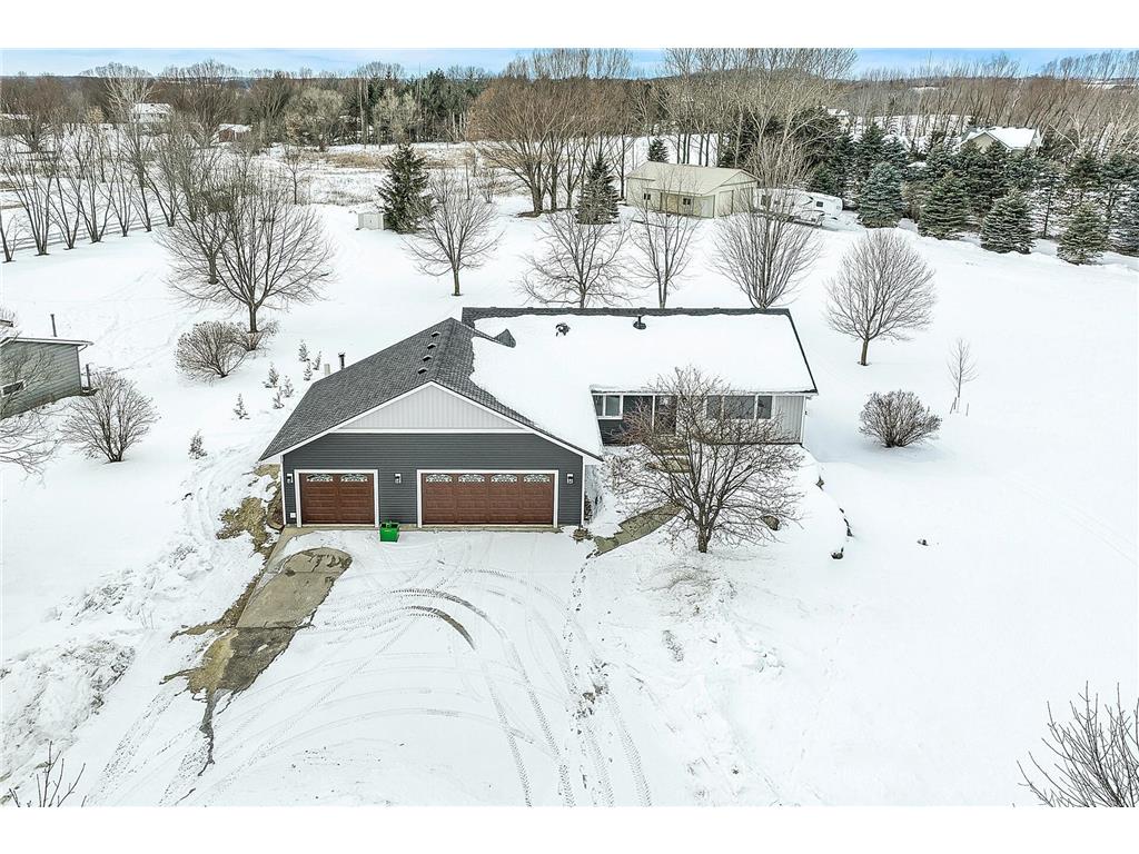 9045 Canby Court Northfield MN 55057 - Union Lake 6334290 image1