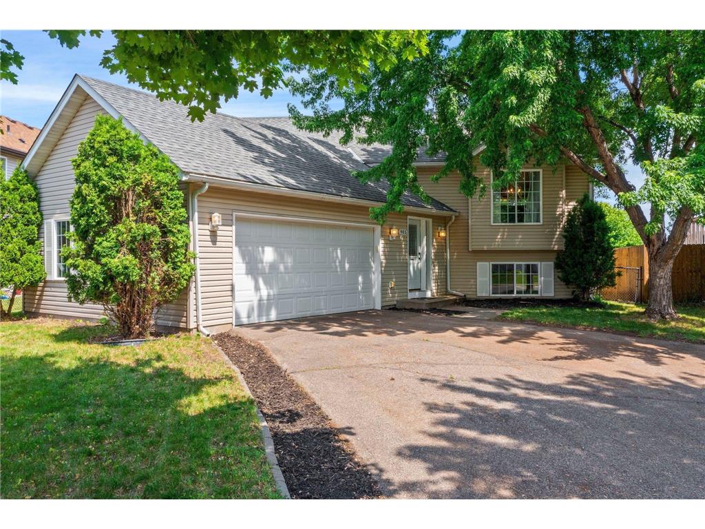 905 11th Street Farmington MN 55024 6368340 image1