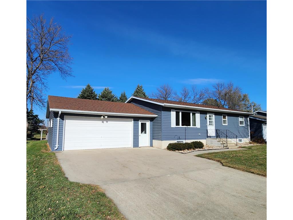 905 2nd Street NW Pipestone MN 56164 6455548 image1