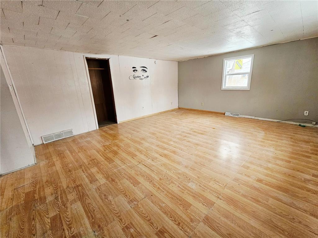 905 6th Street Clarkfield MN 56223 6822048 image3