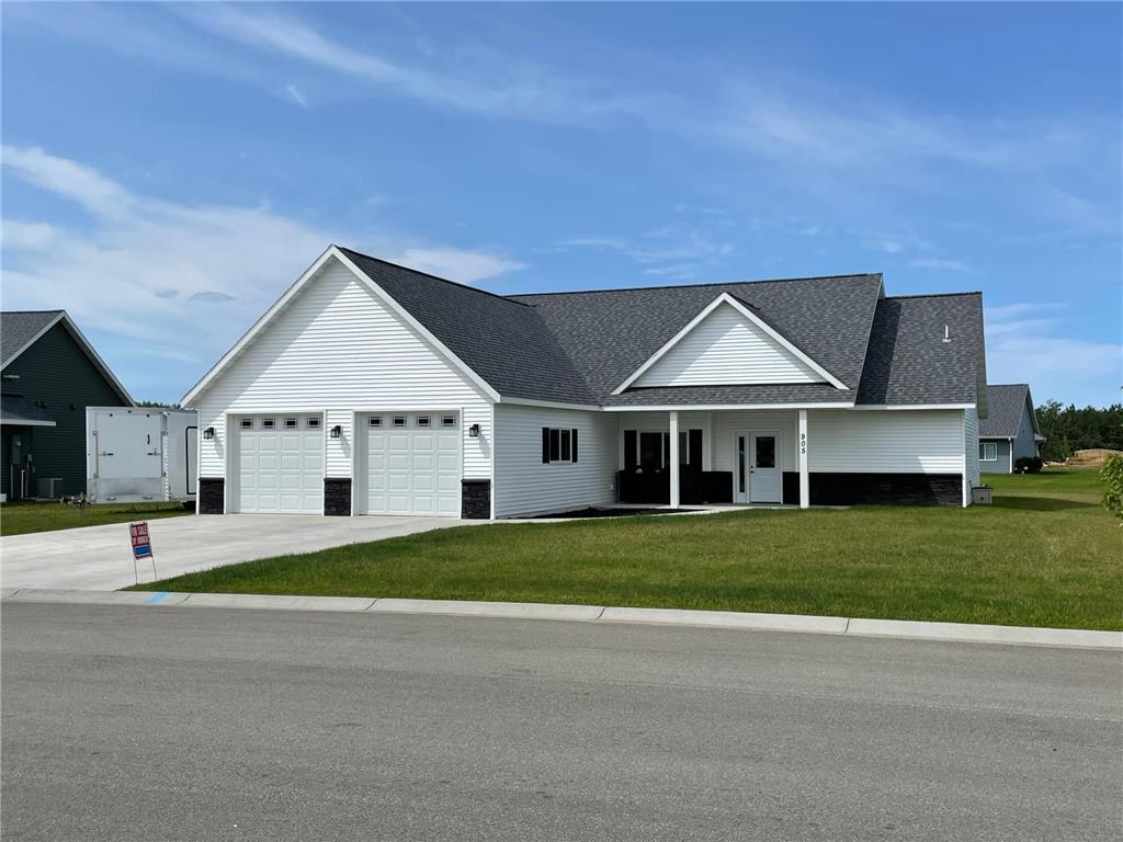 905 7th Avenue NW Perham MN 56573 6432127 image1