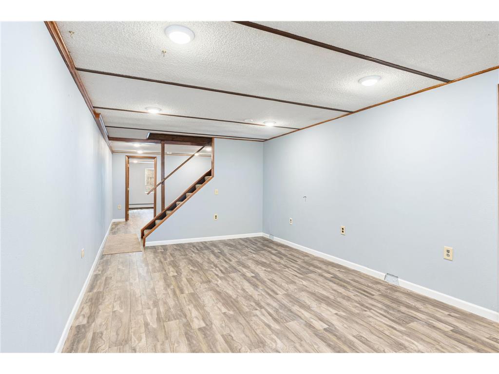 905 9th Avenue NW Waseca MN 56093 7064086 image23