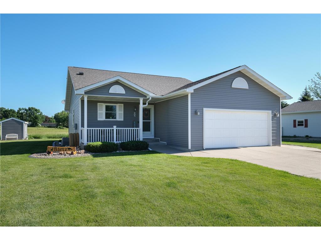 905 9th Avenue SE, Waseca, MN, 56093 MLS 6222241 Edina Realty