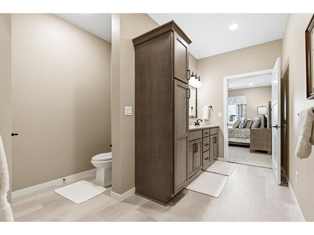 905 Andrew Street #1 Marshall MN 56258 7081722 image41