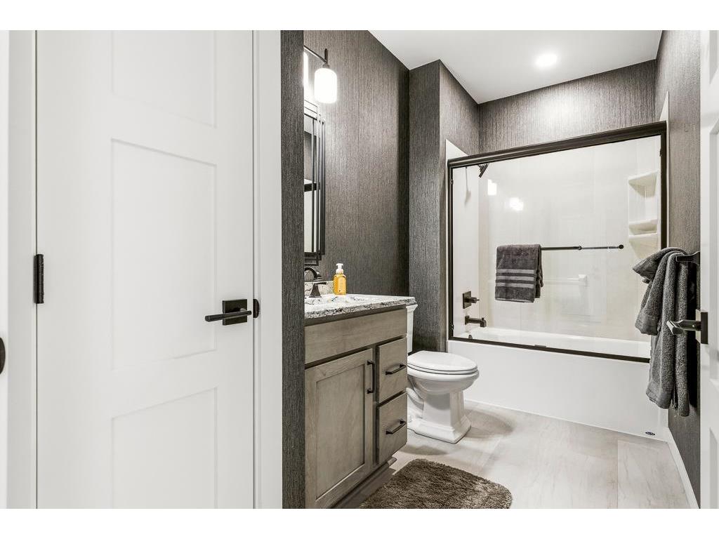 905 Andrew Street #1 Marshall MN 56258 7081722 image44