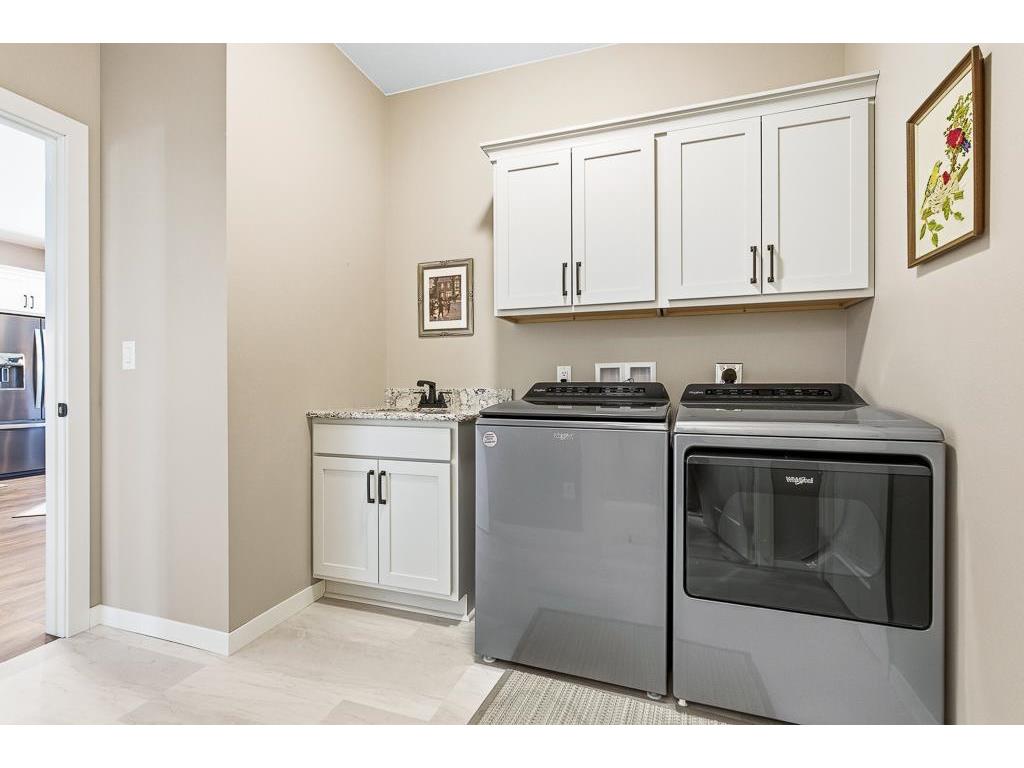 905 Andrew Street #1 Marshall MN 56258 7081722 image50