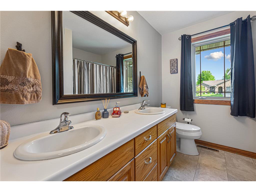 905 Brook Lane NE Owatonna MN 55060 7080912 image24