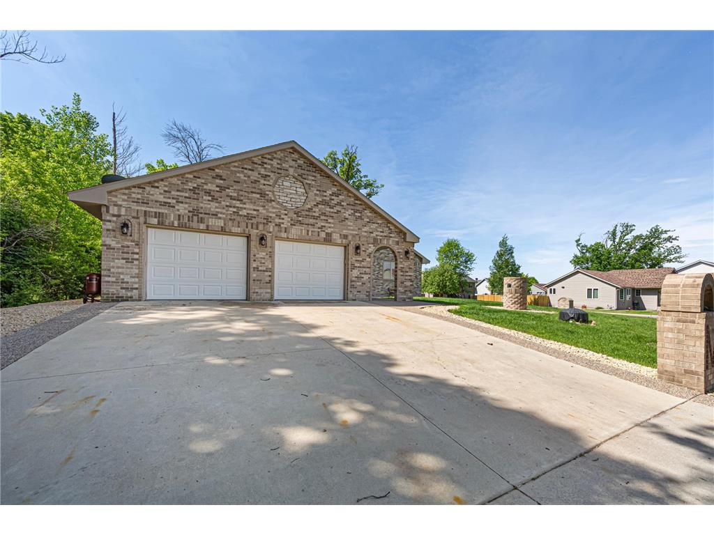 905 Brook Lane NE Owatonna MN 55060 7080912 image37