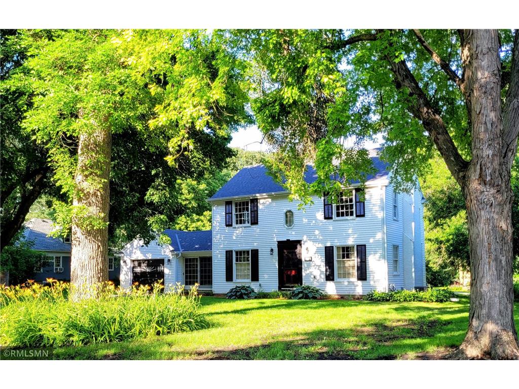 905 Carver Street N Winthrop MN 55396 6747682 image1