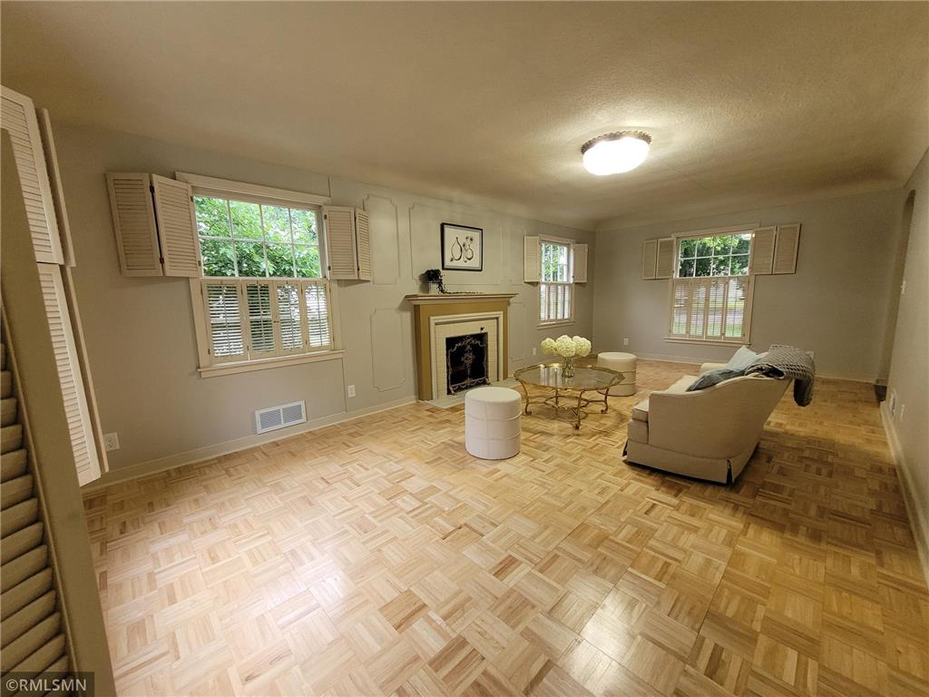 905 Carver Street N Winthrop MN 55396 6747682 image39