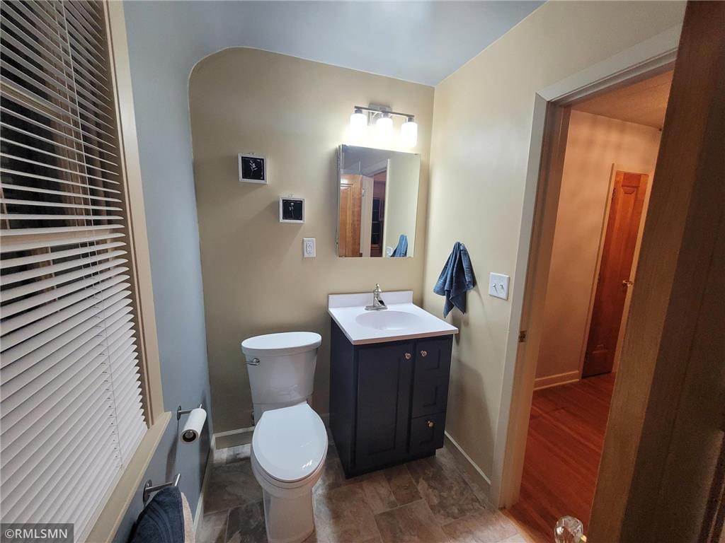 905 Carver Street N Winthrop MN 55396 6747682 image49