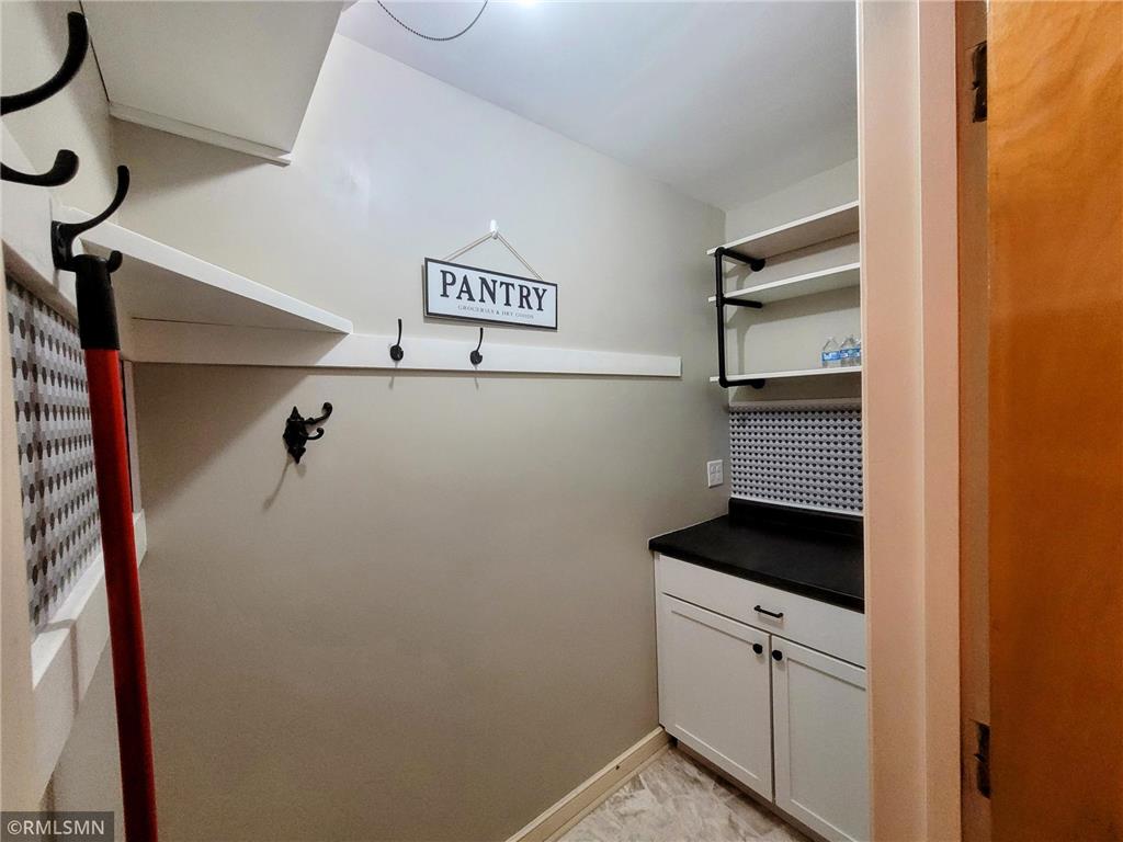 905 Carver Street N Winthrop MN 55396 7101209 image17