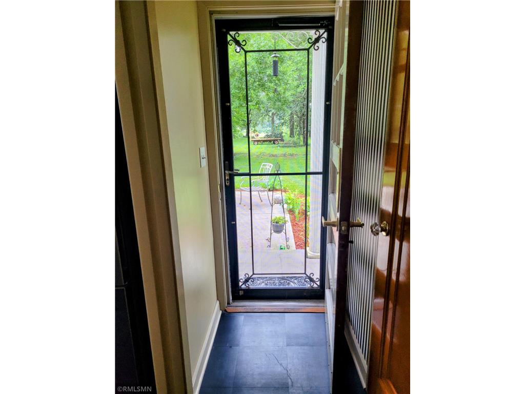 905 Carver Street N Winthrop MN 55396 7101209 image18