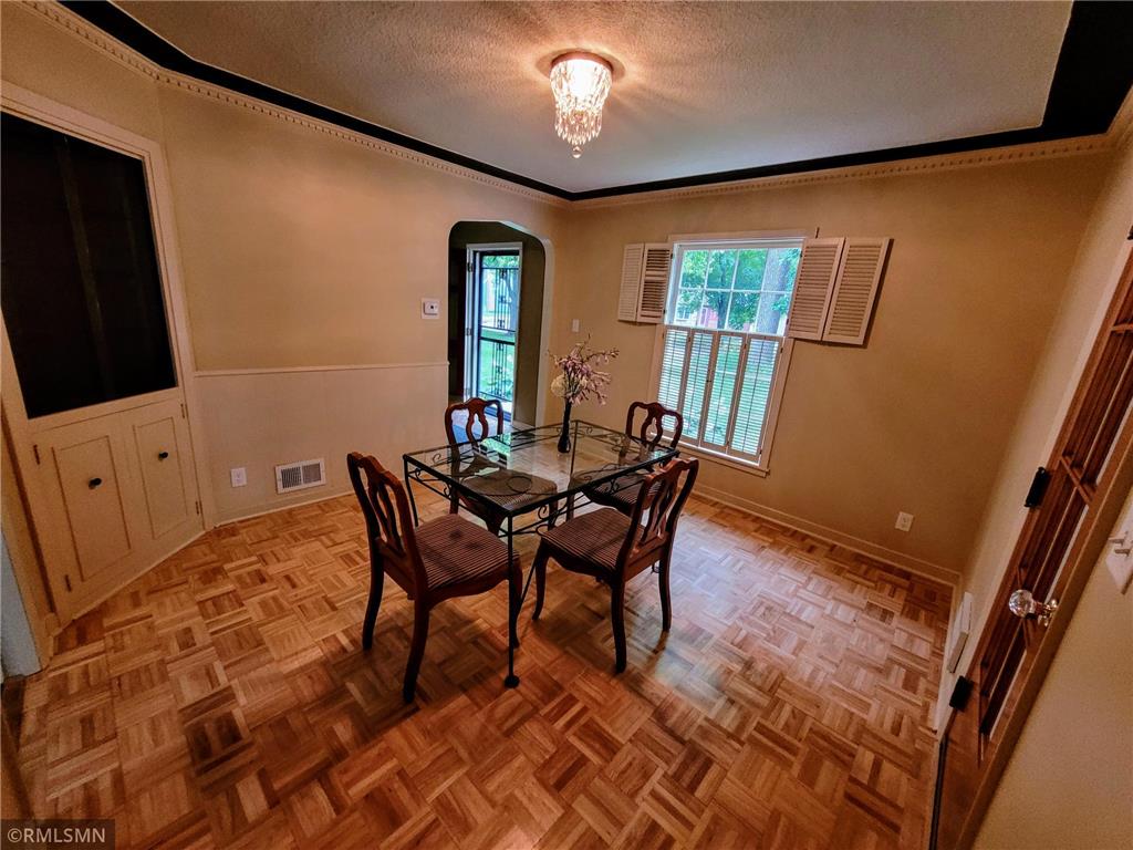 905 Carver Street N Winthrop MN 55396 7101209 image4