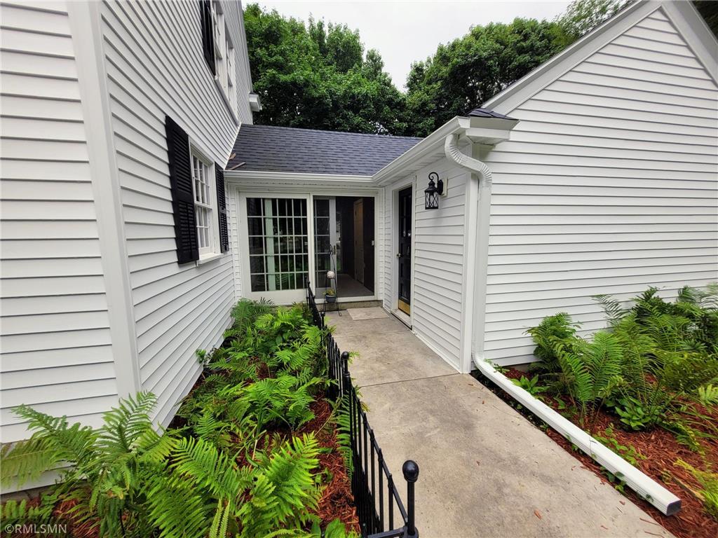 905 Carver Street N Winthrop MN 55396 7101209 image9