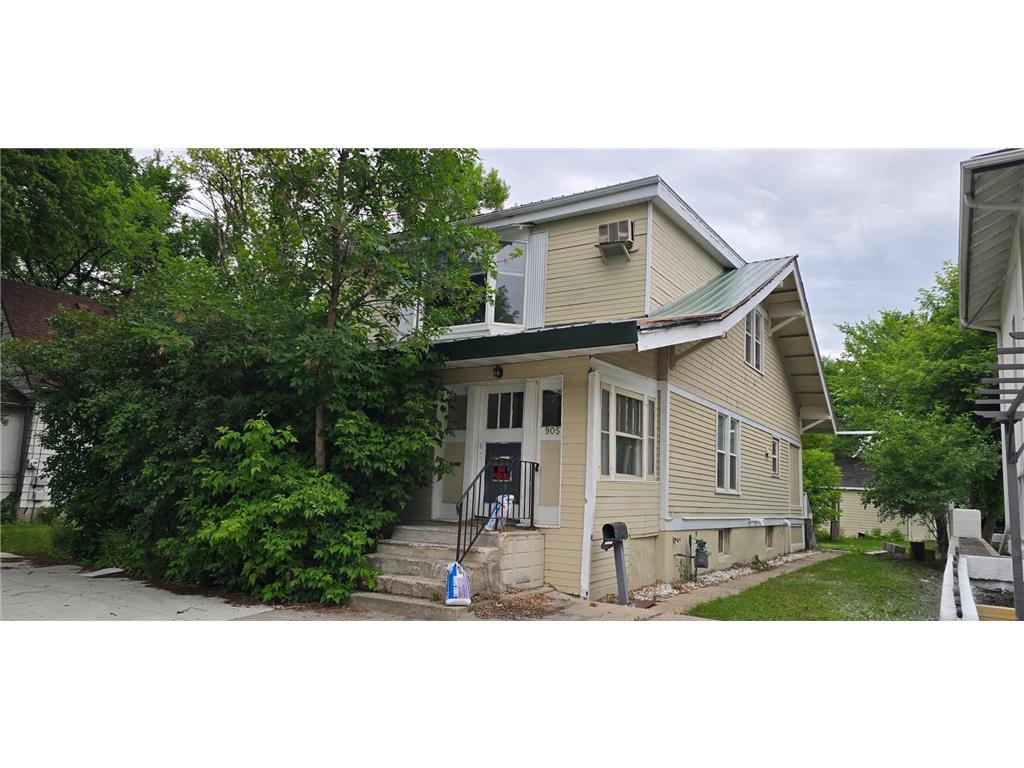 905 College Street N Fargo ND 58102 7110576 image1