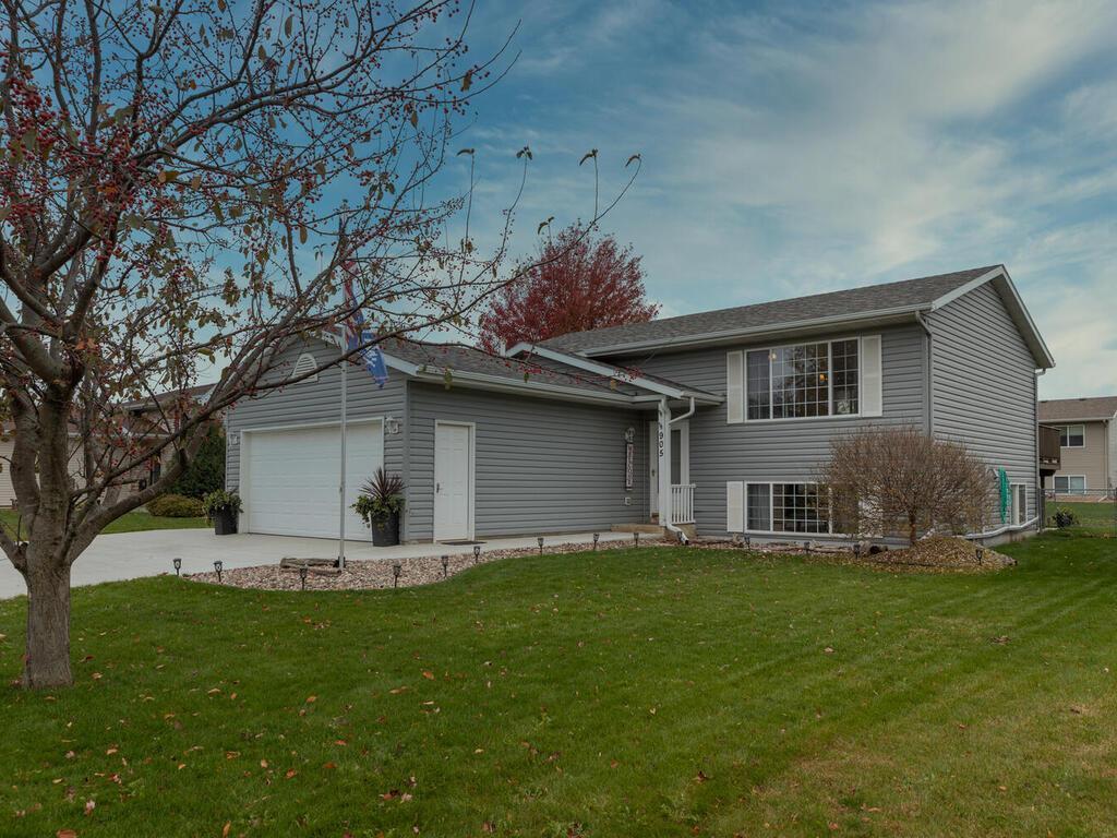 905 Donna Court SW, Eyota, MN 55934 MLS 5676327 Edina Realty