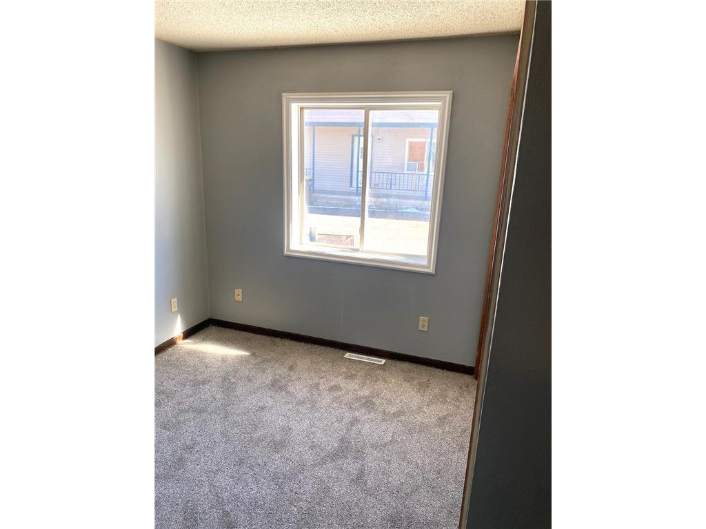 905 E 5th Street Blue Earth MN 56013 7015348 image42