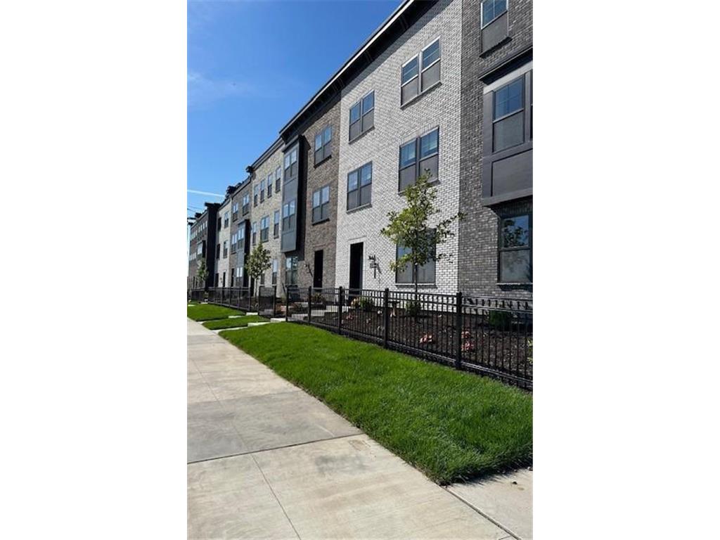 905 Falls Passage W #J Saint Paul MN 55116 6532023 image1