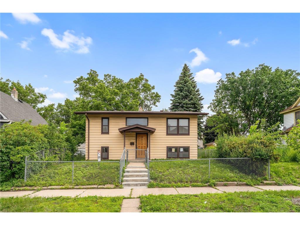 905 Fuller Avenue Saint Paul MN 55104 6732656 image1