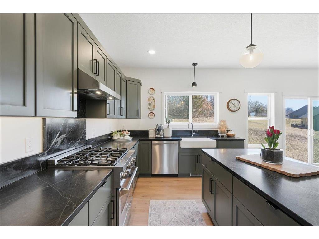 905 Gavin Pass Hudson WI 54016 7043814 image11