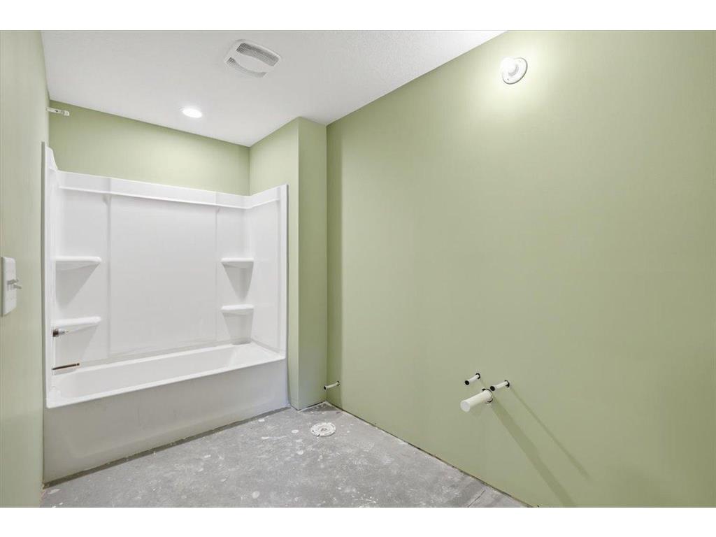 905 Gavin Pass Hudson WI 54016 7043814 image28