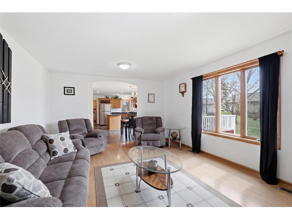 905 Horizon Circle Belle Plaine MN 56011 7053608 image6