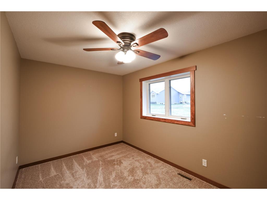 905 Larson Drive Zumbrota MN 55992 7044003 image14