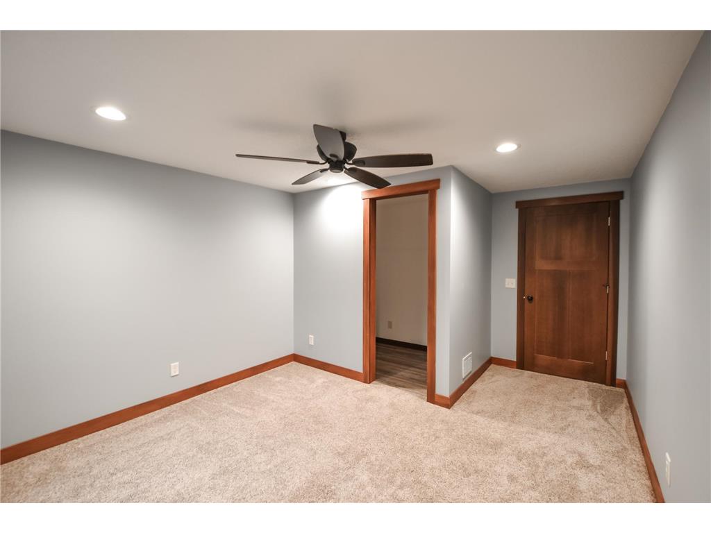 905 Larson Drive Zumbrota MN 55992 7044003 image23