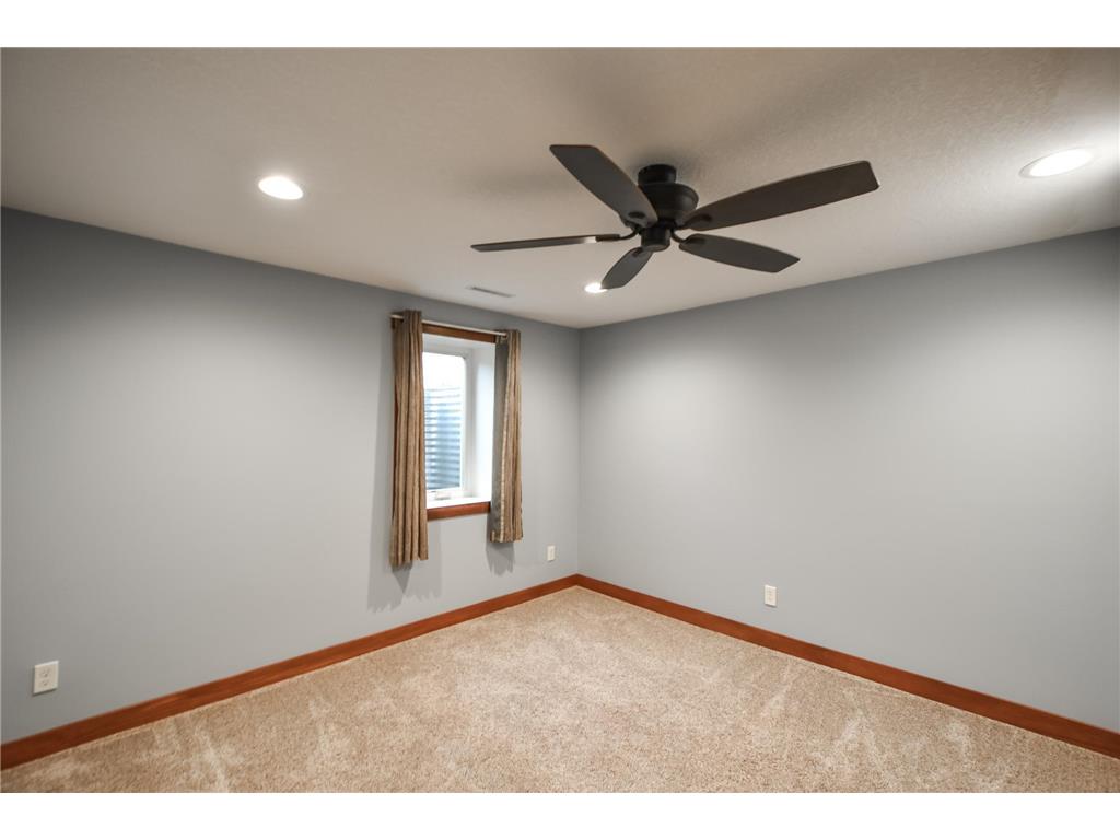 905 Larson Drive Zumbrota MN 55992 7044003 image25