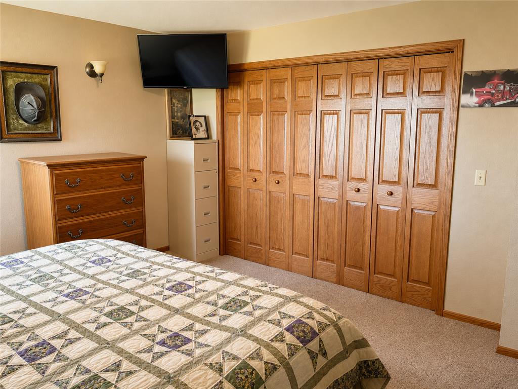 905 Main Street N Renville MN 56284 7083956 image15