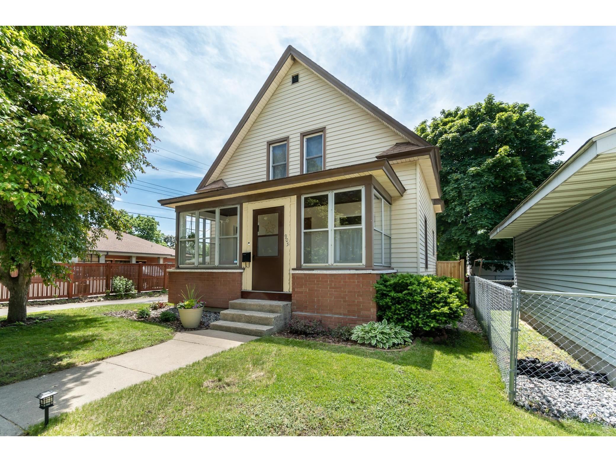 905 Rogers Street, Saint Paul, MN 55102 MLS 5767275 Edina Realty