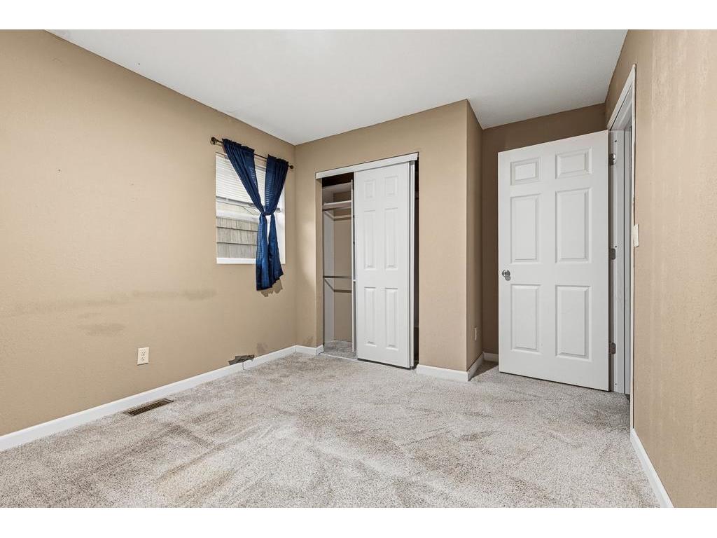 905 W Main Street Marshall MN 56258 7006500 image20