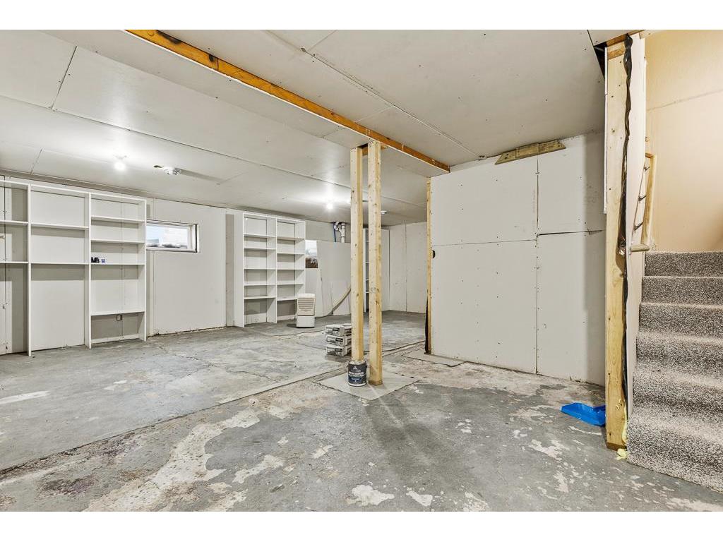 905 W Main Street Marshall MN 56258 7006500 image31
